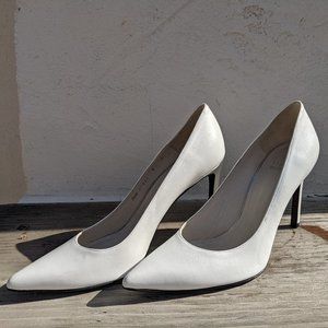 Stuart Weitzman white leather pumps, size 9